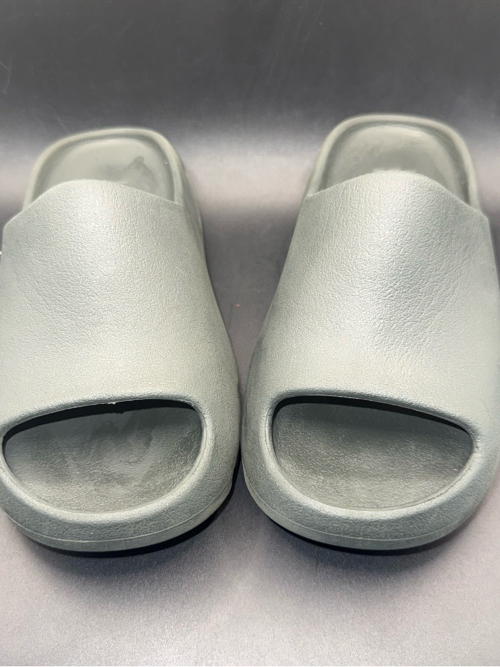 Size 2Y - Adidas Yeezy Slides Kids Slate Grey, ID2353, Clean, No Box, Good